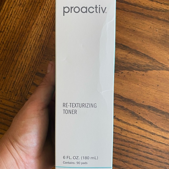 Proactiv Re-texturizing  6 Oz - Picture 2 of 5